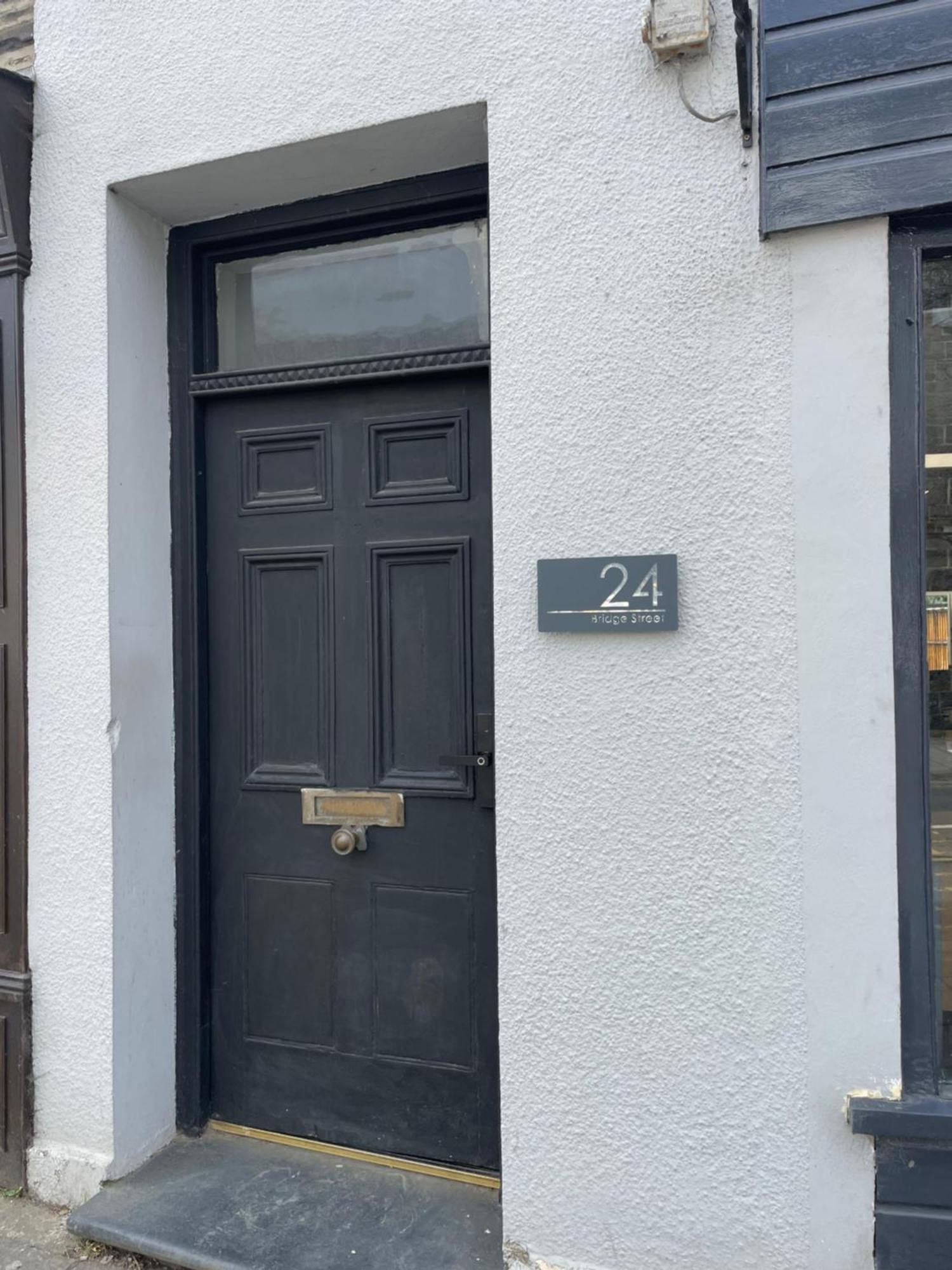 Flat 1 Apartamento Lampeter Exterior foto
